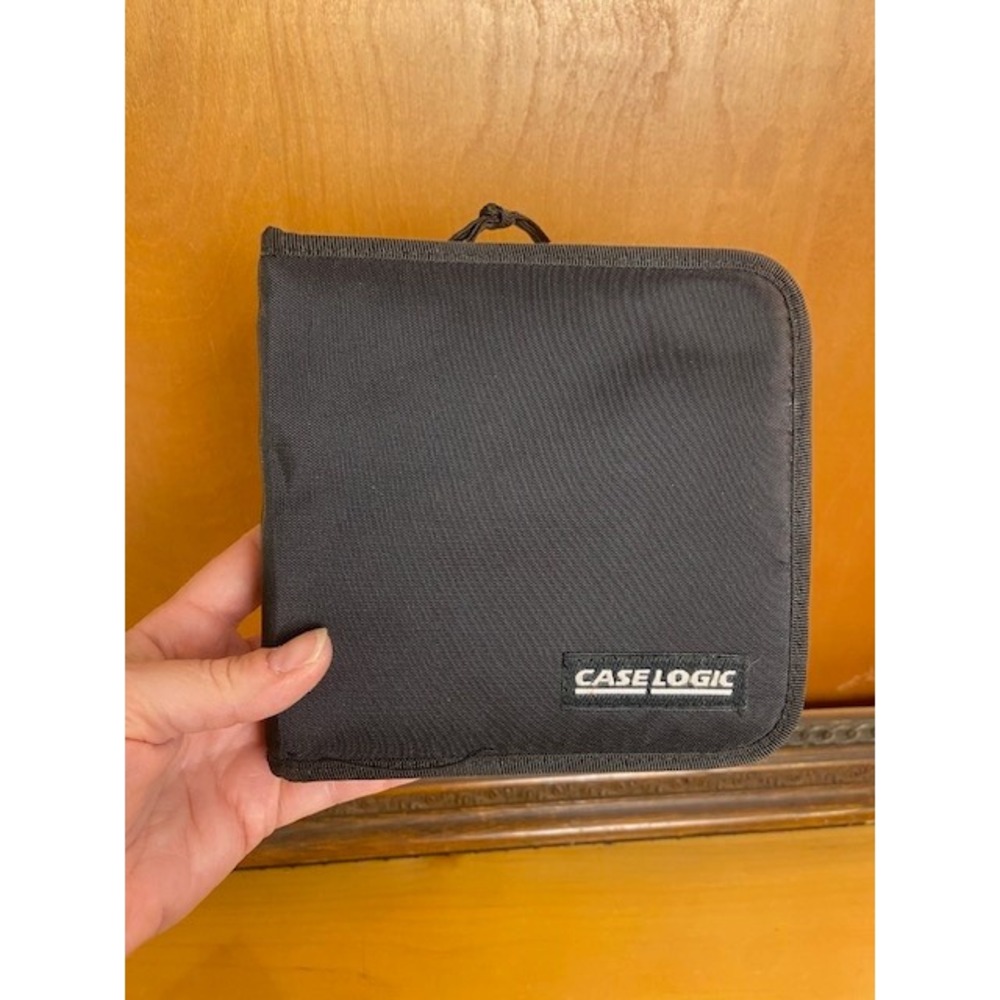 Case Logic Vintage 12 CD Binder Organizer Black Nylon Zip Case Storage Wallet